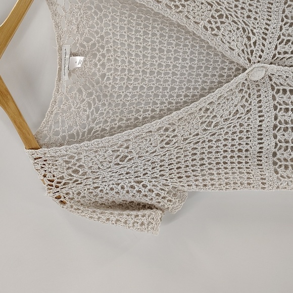 Christopher & Banks Ivory Crochet Cover Size Medium One Button Closure - Picture 2 of 6